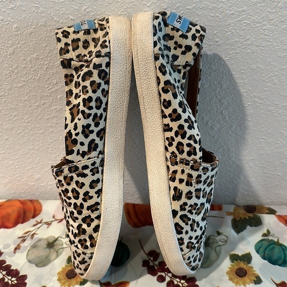 TOMS BIRCH LEOPARD AVALON SLIPON SHOES GUC SZ 8.5 EVERYDAY COMFORT - Picture 4 of 10